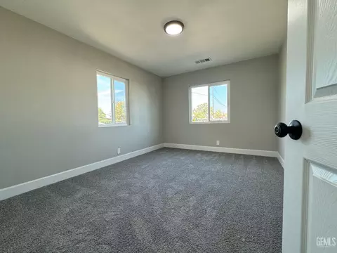 301 E St, Wasco, CA 93280 photo 15