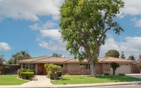6201 Euclid Ave, Bakersfield, CA 93308