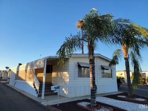 4 Tee Ln, Bakersfield, CA 93308 photo 2
