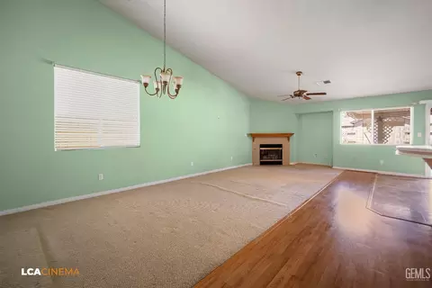 11800 Hyperion Ave, Bakersfield, CA 93312 photo 7