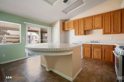 11800 Hyperion Ave, Bakersfield, CA 93312 photo 16