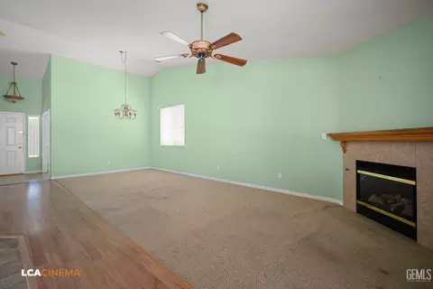 11800 Hyperion Ave, Bakersfield, CA 93312 photo 8