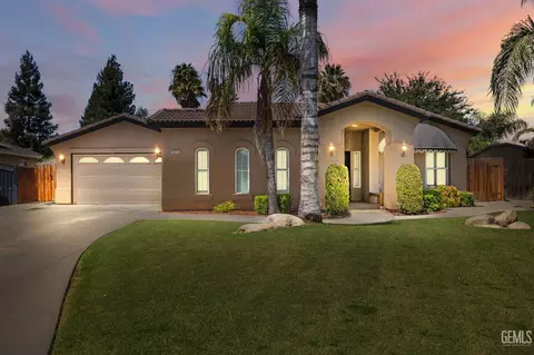 10210 Dorsey Ct, Bakersfield, CA 93312