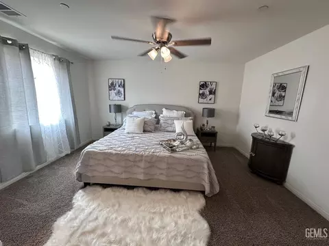 703 Ledgestone St, Bakersfield, CA 93307 photo 15