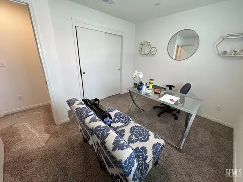 703 Ledgestone St, Bakersfield, CA 93307 photo 8
