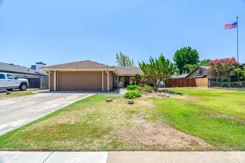 13413 Silverton Ave, Bakersfield, CA 93314