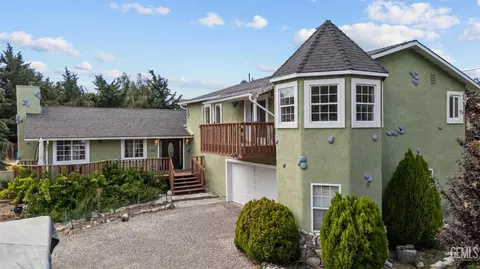 809 Glenbrooks Dr, Frazier Park, CA 93225