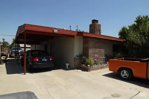 526 Burchfield Ave, Bakersfield, CA 93307 photo 1