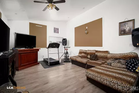 9501 Chatfield Ct, Bakersfield, CA 93311 photo 6