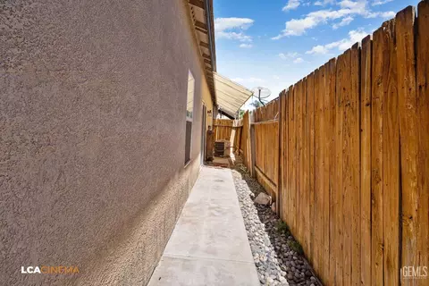 9501 Chatfield Ct, Bakersfield, CA 93311 photo 15