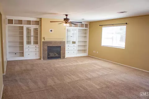 12323 Ruby River Dr, Bakersfield, CA 93312 photo 3