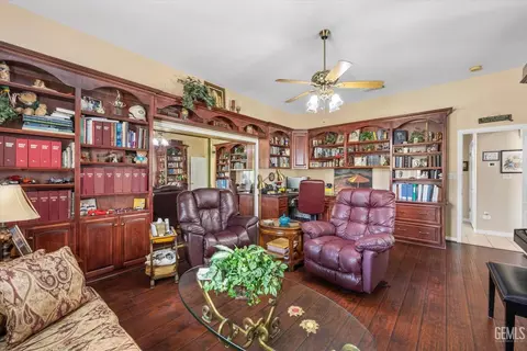 2121 Wedgemont Pl, Bakersfield, CA 93311 photo 33