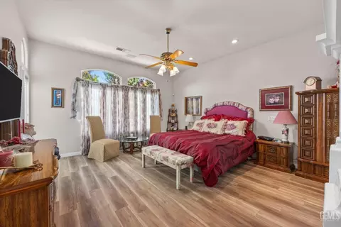 2121 Wedgemont Pl, Bakersfield, CA 93311 photo 23