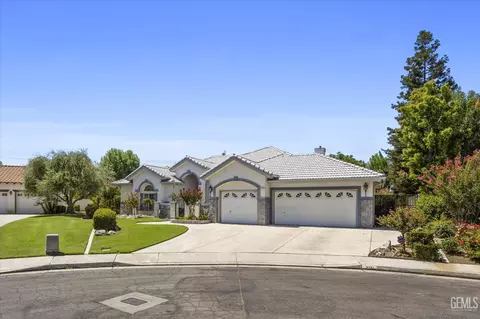 2121 Wedgemont Pl, Bakersfield, CA 93311 photo 2