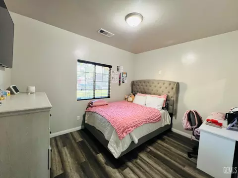 Bedroom - 1850 Ironbark St, Wasco, CA 93280 photo 2 of 2