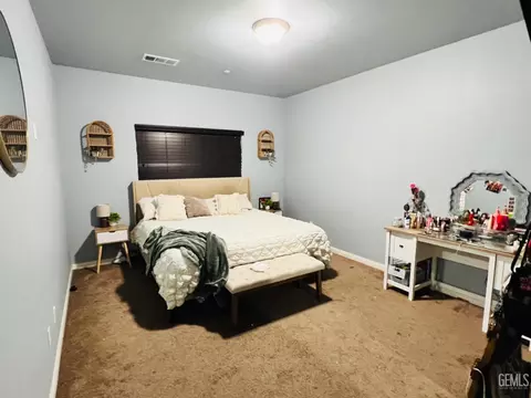 Bedroom - 1850 Ironbark St, Wasco, CA 93280 photo 1 of 2
