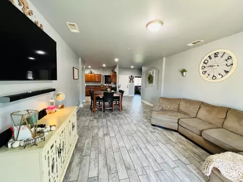Living - 1850 Ironbark St, Wasco, CA 93280 photo 1 of 2