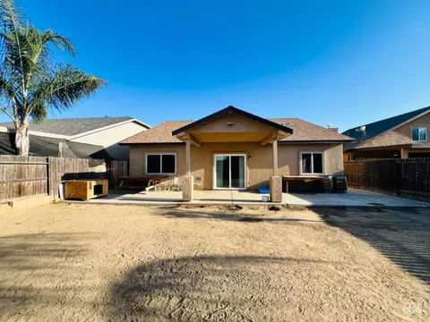 Exterior - 1850 Ironbark St, Wasco, CA 93280 photo 4 of 4