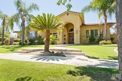 11103 Queensbury Dr, Bakersfield, CA 93312