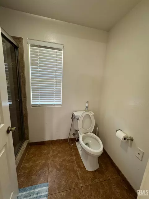 3906 Thames Ct, Bakersfield, CA 93313 photo 21
