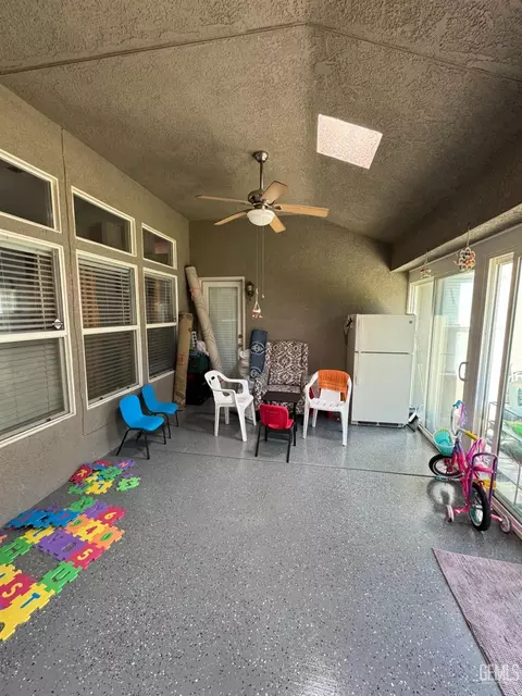 3906 Thames Ct, Bakersfield, CA 93313 photo 31