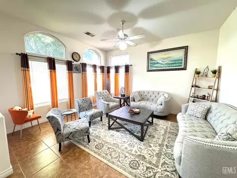 3906 Thames Ct, Bakersfield, CA 93313 photo 6