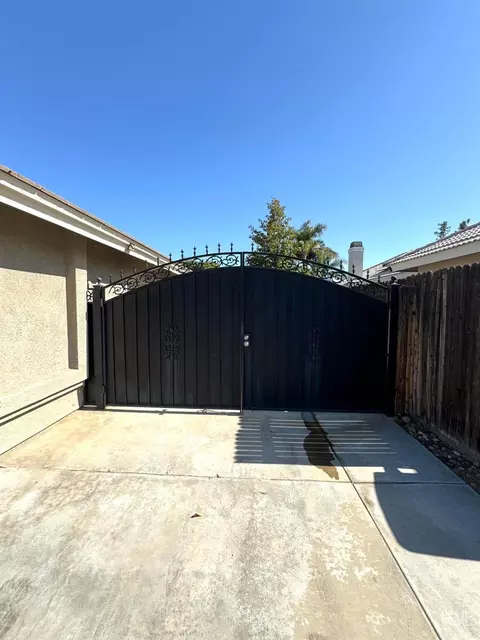 3906 Thames Ct, Bakersfield, CA 93313 photo 23