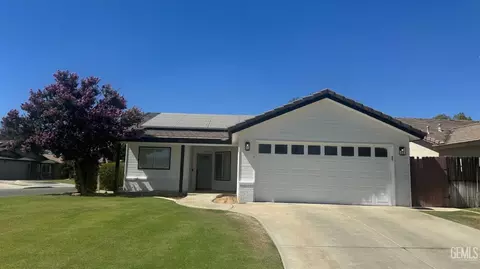 9122 Green Bank St, Bakersfield, CA 93312