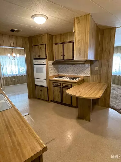 400 E Roberts Ln #13, Bakersfield, CA 93308 photo 11