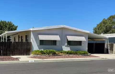 400 E Roberts Ln #13, Bakersfield, CA 93308 photo 2