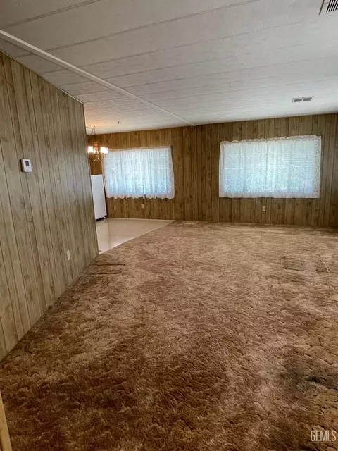 400 E Roberts Ln #13, Bakersfield, CA 93308 photo 6