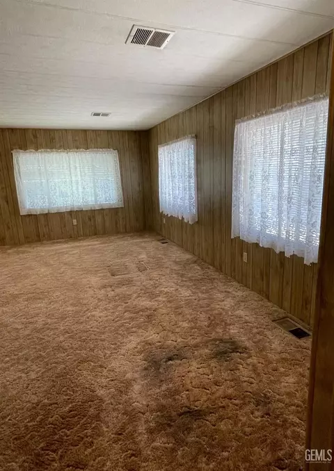 400 E Roberts Ln #13, Bakersfield, CA 93308 photo 5