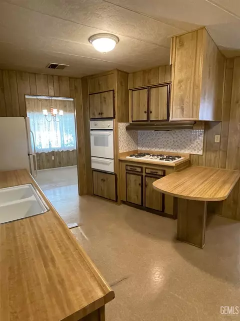 400 E Roberts Ln #13, Bakersfield, CA 93308 photo 10