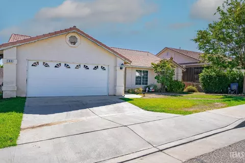 104 Lee St, Taft, CA 93268 photo 2