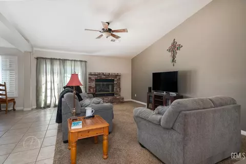 104 Lee St, Taft, CA 93268 photo 6