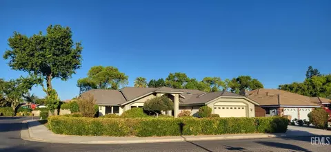 2100 Gambel Oak Way, Bakersfield, CA 93311