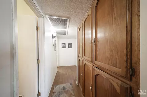 Entry Way - 4001 Thatch Ave, Bakersfield, CA 93313 photo 1 of 1