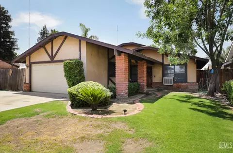 Exterior - 4001 Thatch Ave, Bakersfield, CA 93313 photo 1 of 4