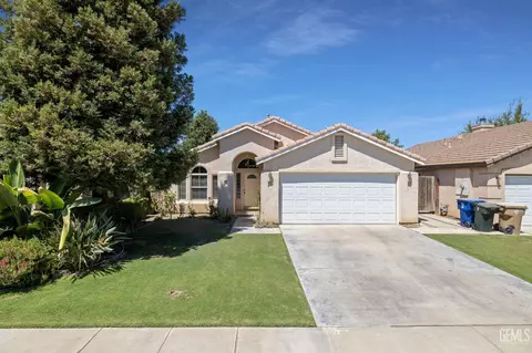 9610 Shoreham Ct, Bakersfield, CA 93311