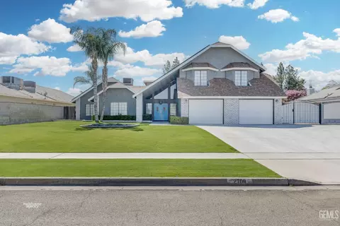 2709 Nicole Way, Bakersfield, CA 93312