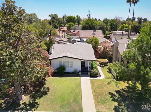 211 Flower St, Bakersfield, CA 93305