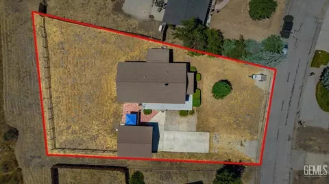 View/Area - 30020 Caddy Ln, Tehachapi, CA 93561 photo 7 of 11