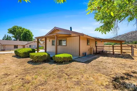 Other - 30020 Caddy Ln, Tehachapi, CA 93561 photo 2 of 6