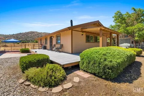 Exterior - 30020 Caddy Ln, Tehachapi, CA 93561 photo 7 of 7