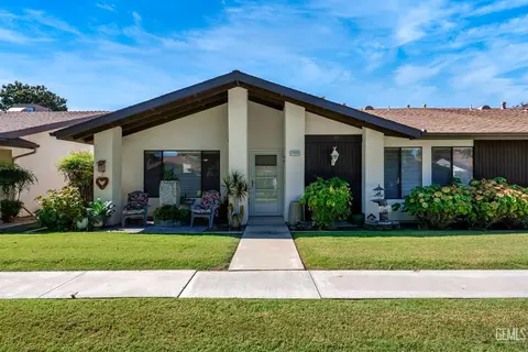 5909 Sunny Palms Ave #17, Bakersfield, CA 93309