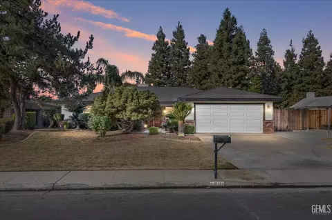 1601 El Portal Dr, Bakersfield, CA 93309