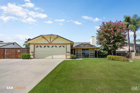 3823 Santillan St, Bakersfield, CA 93312