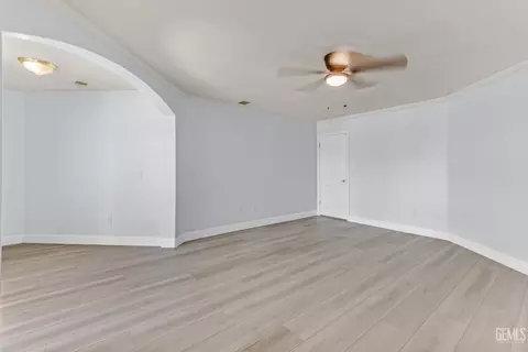 Living - 705 Faversham Way, Bakersfield, CA 93311 photo 8 of 8