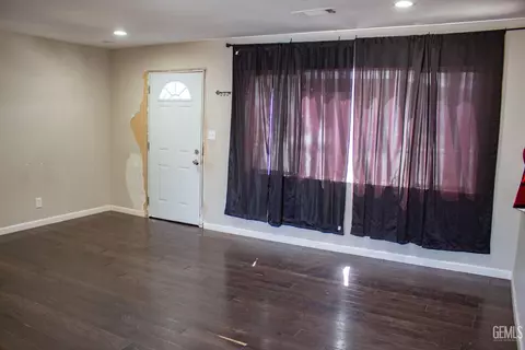 3 Cypress Ln, Taft, CA 93268 photo 3