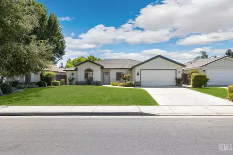10605 Dorchester St, Bakersfield, CA 93311